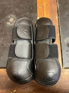 Black LeMieux Capella Front Horse Boots